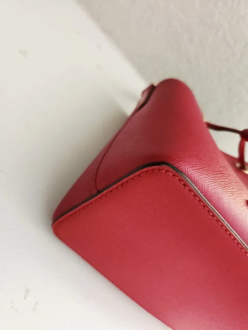 New Michael Kors Suri Small Bucket Shoulder Bag Purse
